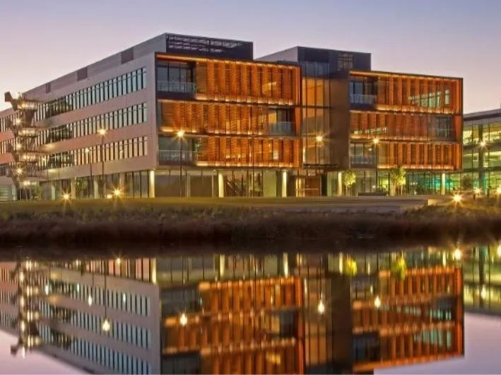 Macquarie University